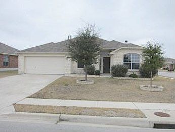 1st image of 920 Windsor Castle Dr