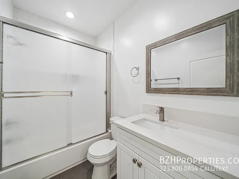 6006-6002 Klump Ave — Photo 57