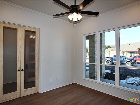 4th image of 1014 High Plains Dr