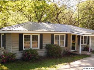 1500 Dogwood Ct, Bessemer, AL 35023