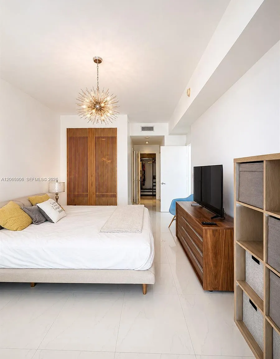 900 Biscayne Bay Condo — Photo 3