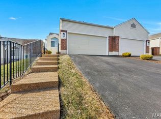1738 Highview Circle Ct, Ballwin, MO