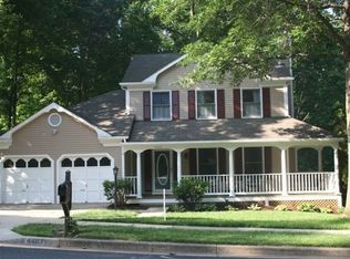 4403 Loganberry Ln, Dumfries, VA 22025