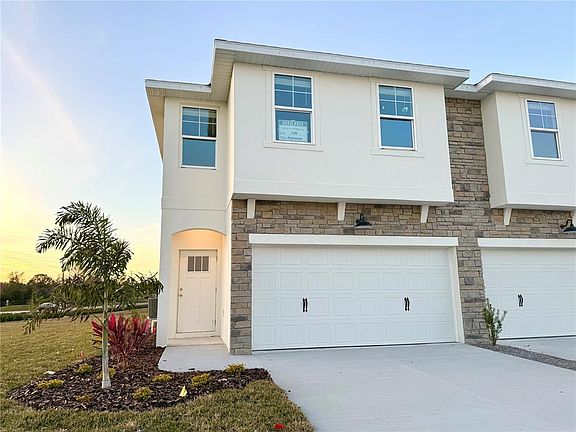 2nd image of 13719 Emerald Fields Dr