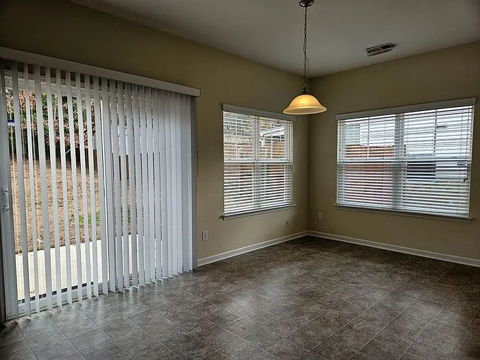 204 Hammock Dr — Photo 10