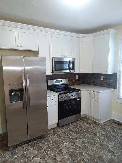 319 S Lee St — Photo 6
