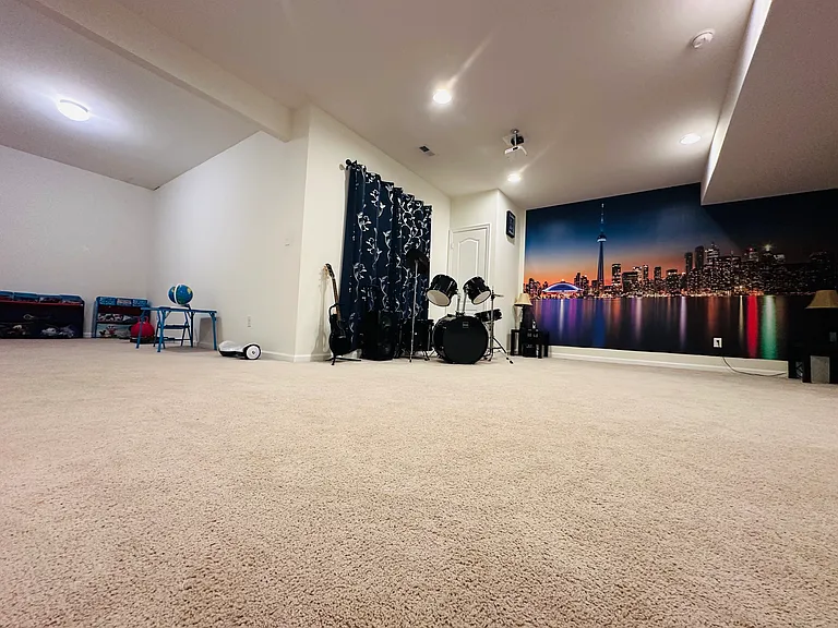 2816 Mondrian Ln — Photo 25
