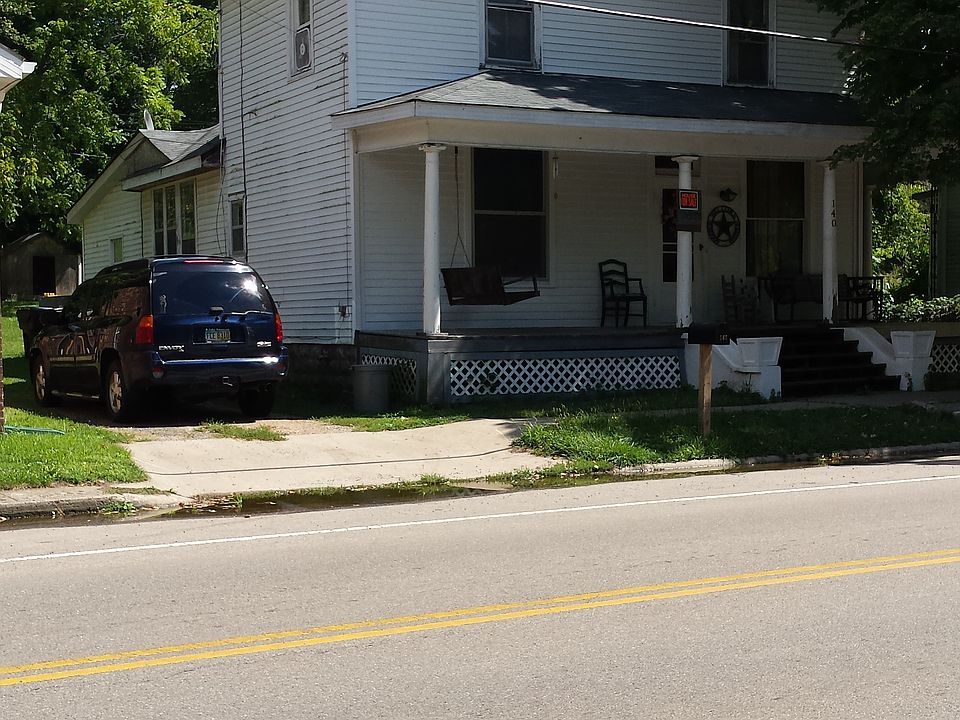 2nd image of 140 N Main St