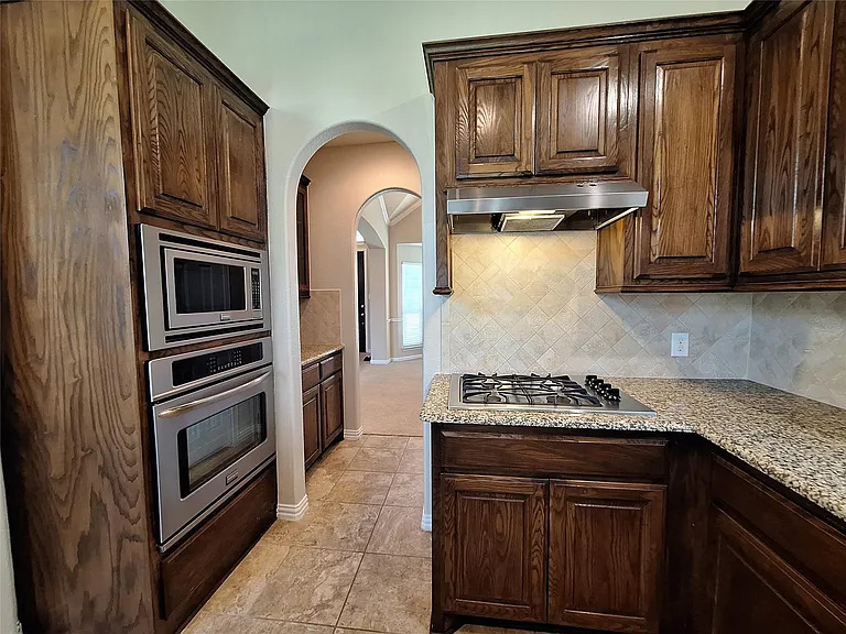 14117 Signal Hill Dr — Photo 6