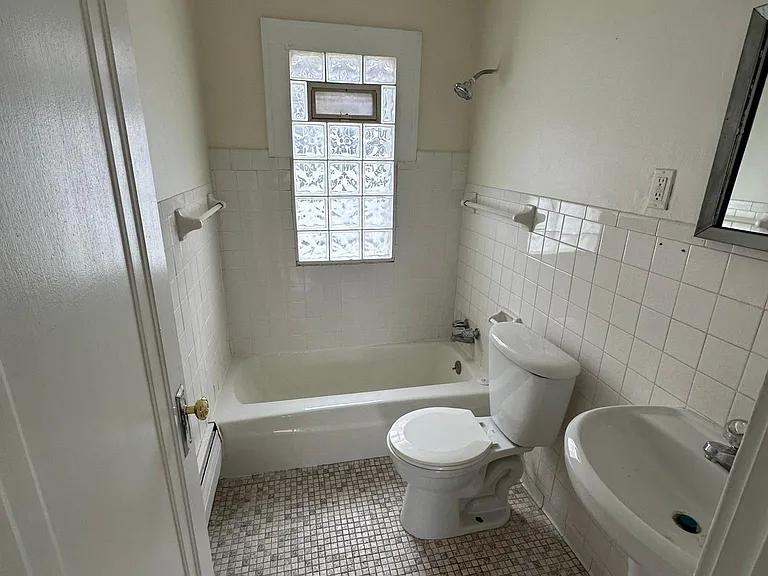 158 Mark Ave — Photo 7