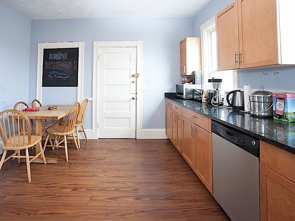 1st image of 3 Kinnaird St APT 3