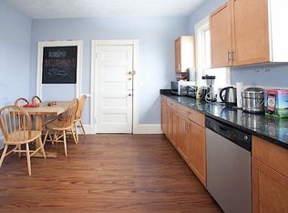 3 Kinnaird St APT 3, Cambridge, MA 02139