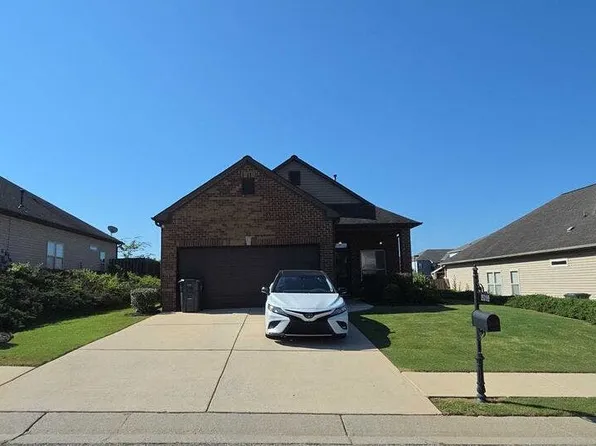 2016 Kensington Ct, Calera, AL 35040