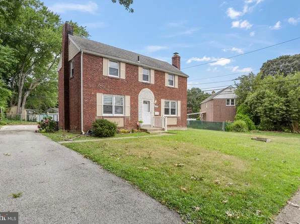 2955 Academy Ave, Holmes, PA 19043