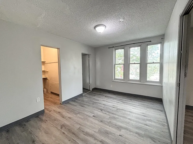 2 bed, 1.0 bath, 1000 sqft, $1,190 — Photo 4
