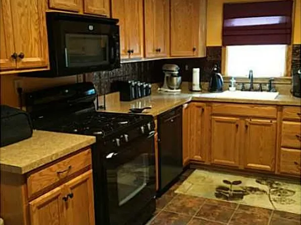 613 Reed St, Erie, PA 16503