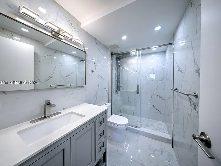 2899 Collins Ave #1203 — Photo 10
