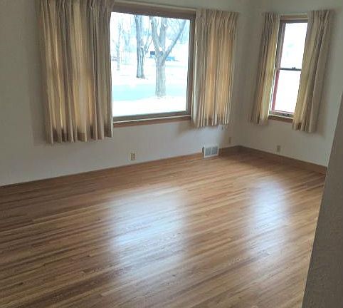 2nd image of 644 6th Ave S