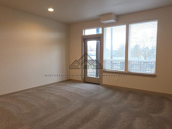 4th image of 1410 S College Ave #201B