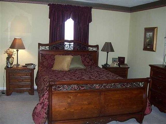 5th image of 4398 Brockland Dr