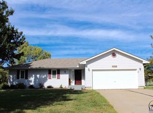 7236 SW 33rd St, Topeka, KS 66614