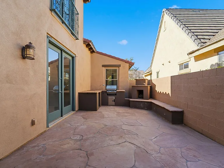 15391 W Dreyfus St — Photo 54