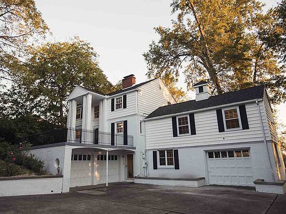 2nd image of 706 Cobblestone Dr
