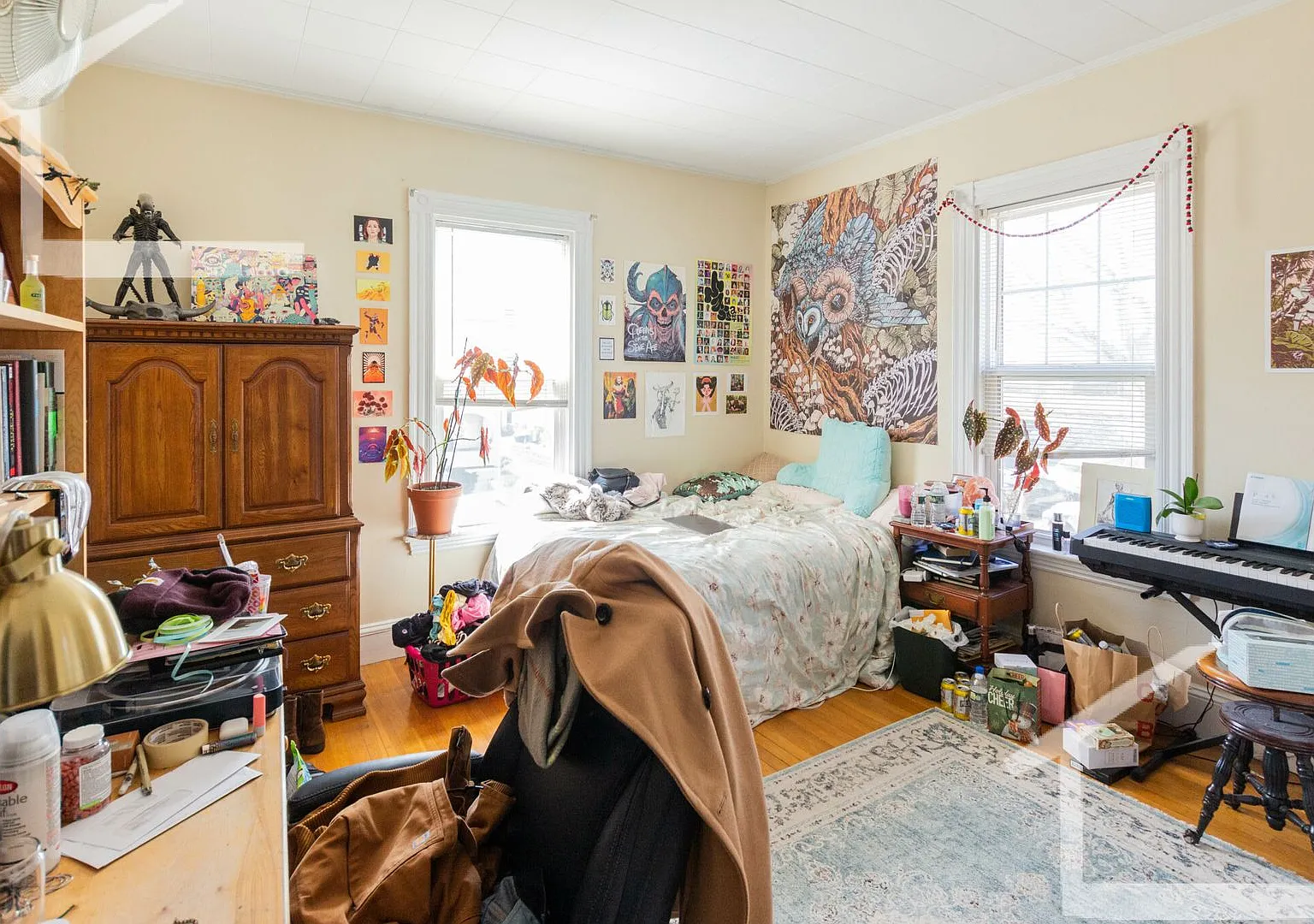 NO FEE! Amazing Home with 3 full Baths and Laundry in Unit! Cat Friendly, Parking Available — Photo 1