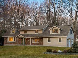 21 Patroon Pl, Ballston Lake, NY 12019