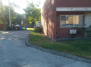 9576 S Colfax Ave, Chicago, IL