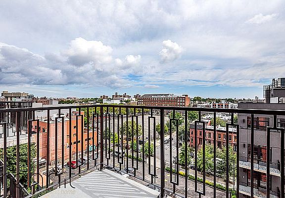 2nd image of 1428 Fulton St #511