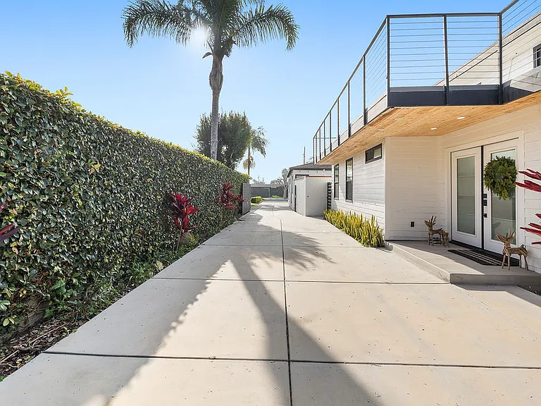 236 Camellia Ln #B — Photo 41