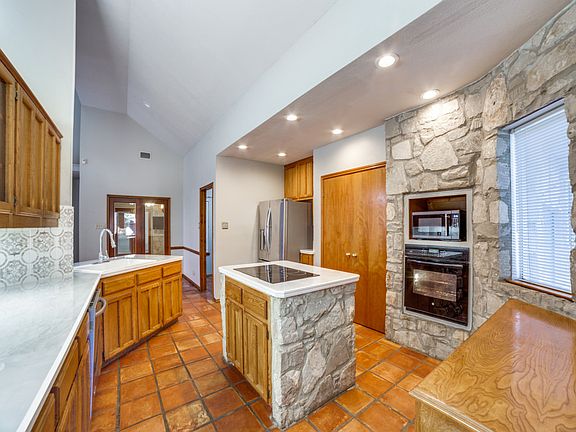 4th image of 25 Donore Sq