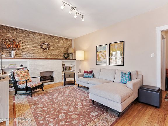 2nd image of 4753 N Paulina St APT 2N