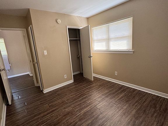 5th image of 3301 Navajo Dr APT 5