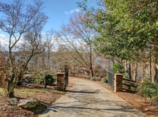 306 Clark Cove Rd, STATESVILLE, NC 28677