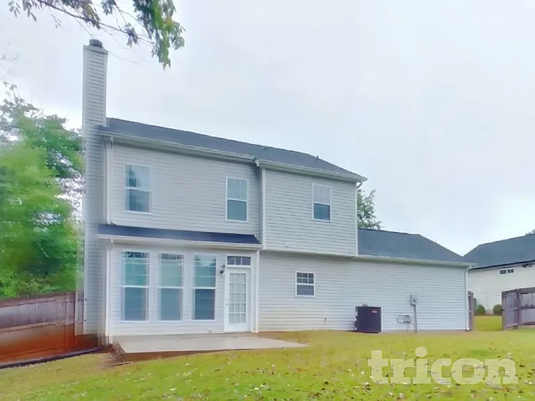 8918 Six Point Ln — Photo 16