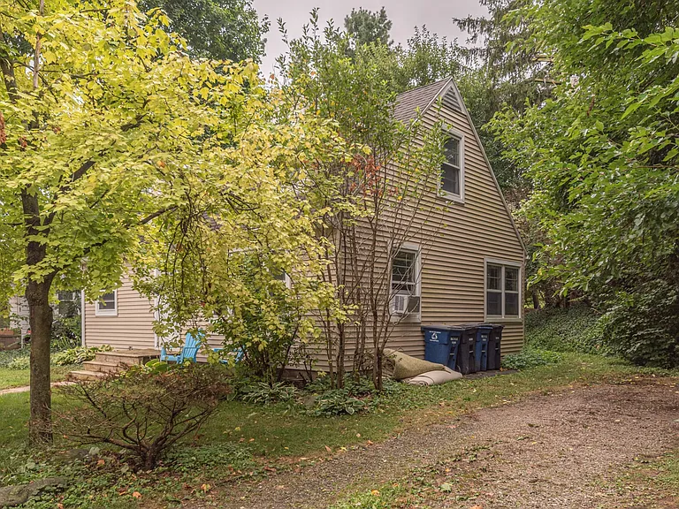 605 Snyder Ave #2 — Photo 14
