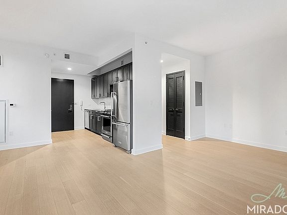 3rd image of 21 W End Ave APT 2011