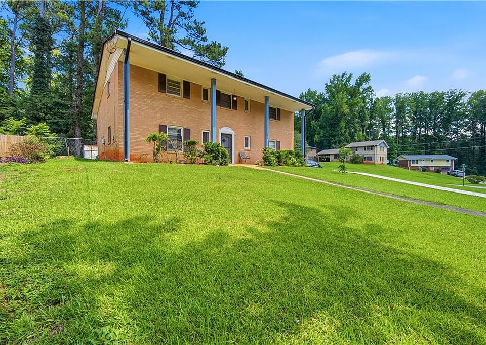 1st image of 1020 Cedar Cir