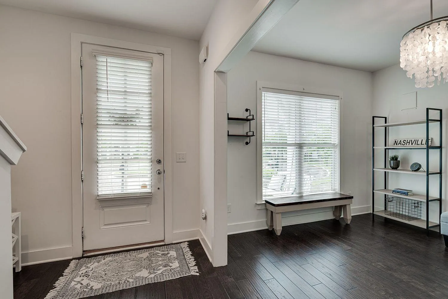 3 bed, 2.5 bath, 2168 sqft, $3,100 — Photo 4