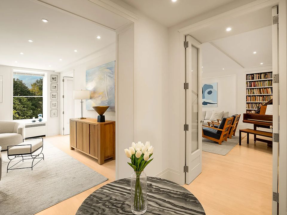 1st image of 1136 5th Ave #6B