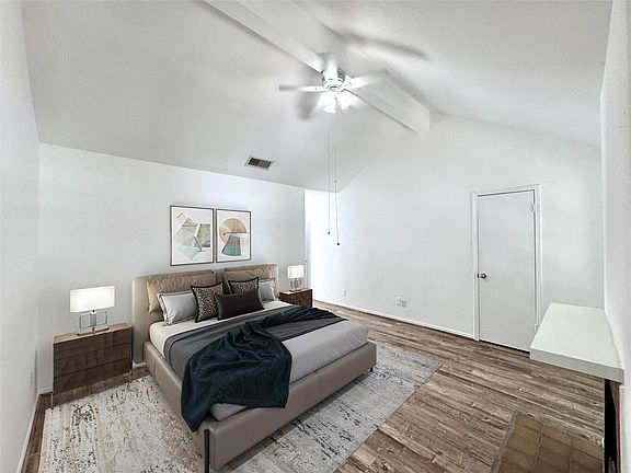 2nd image of 9901 Sharpcrest St APT M6