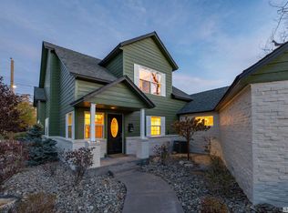 300 Country Club Dr, Reno, NV 89509