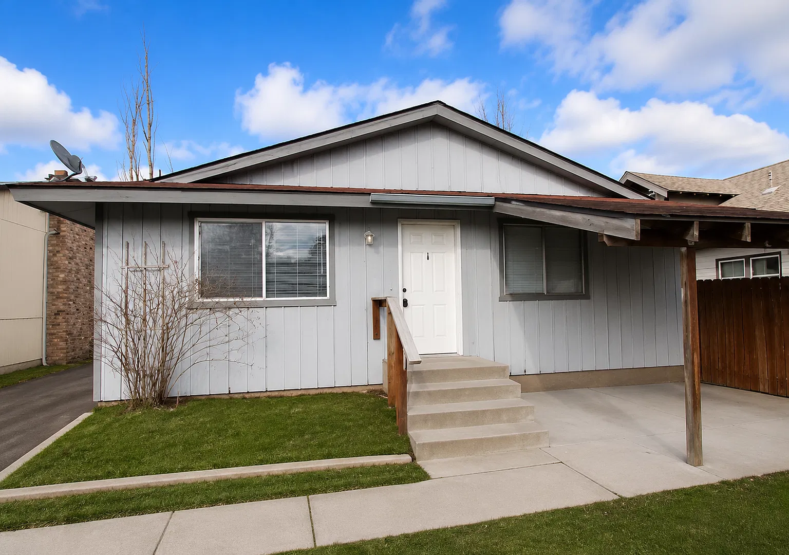 6028 N Lacey St — Photo 1
