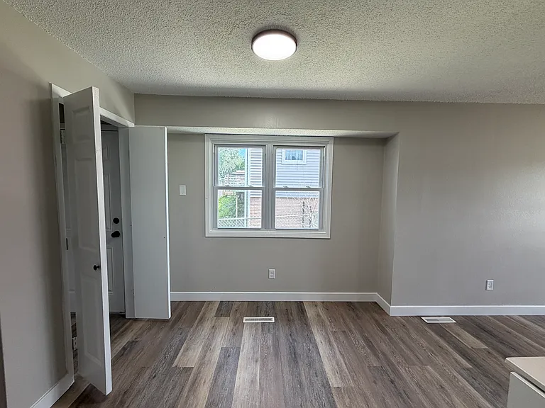 500 E Spring St #502 — Photo 4
