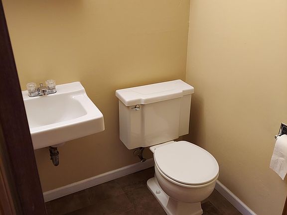 3rd image of 4550 Apple Orchard Ln