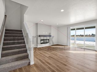 1228 N Tschirley St #1, Greenacres, WA 99016
