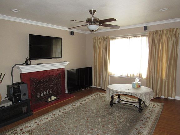 3rd image of 4139 Queen Anne Dr