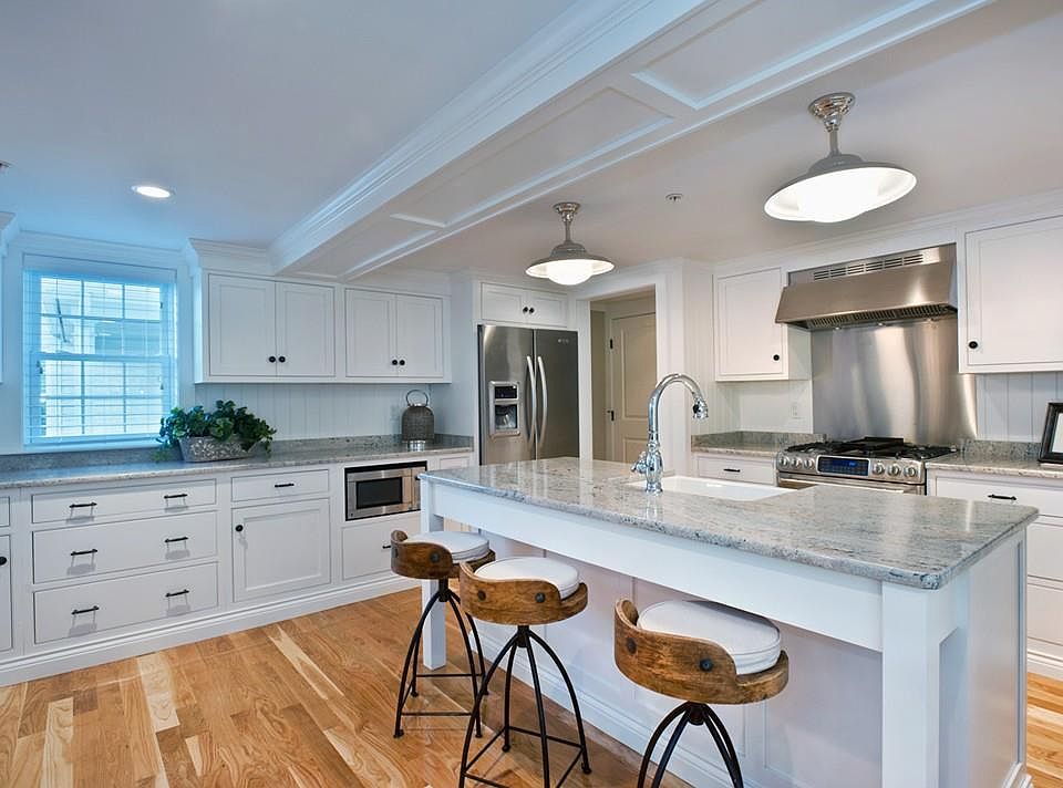 1st image of 28 Damon Farm Way #29